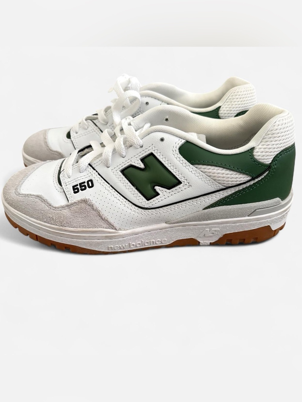 New Balance White & Green 550 Low-Top Sneakers Men’s Size 7, Women’s Size 8.5